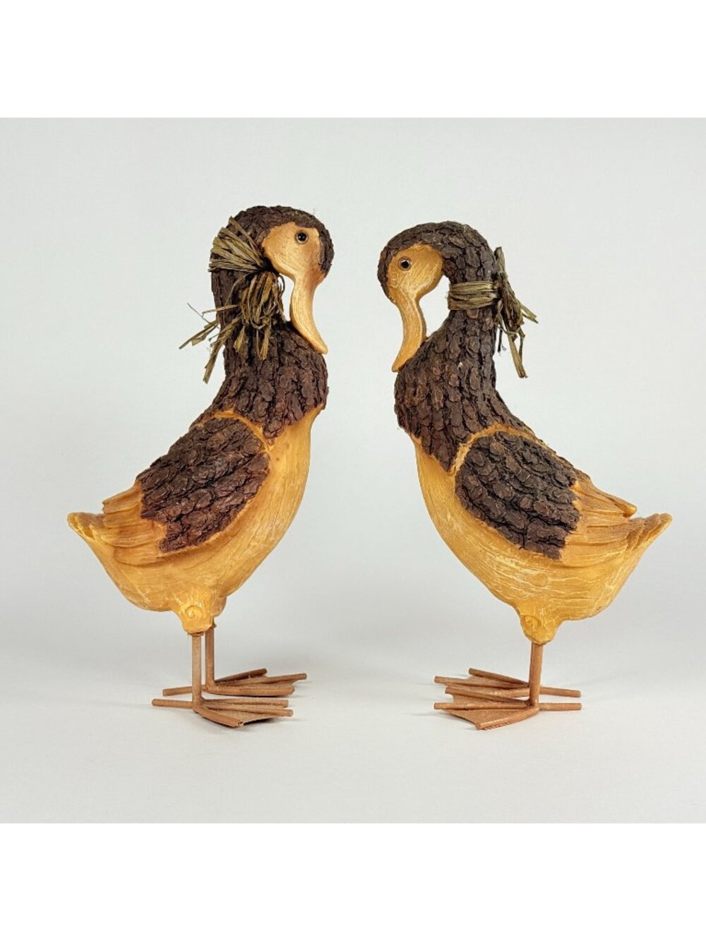 Rustic Resin Duck Pair Bark Texture Metal Feet Handcrafted Lodge Cabin Decor